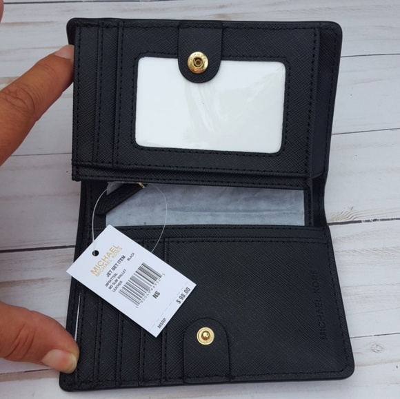 Michael Kors Wallet Medium Slim Black Leather NWT - Picture 3 of 8